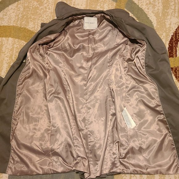 Trench Coat - Picture 4 of 8